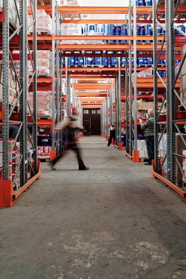 Rack mi lourd occasion : solutions économiques pour votre stockage
